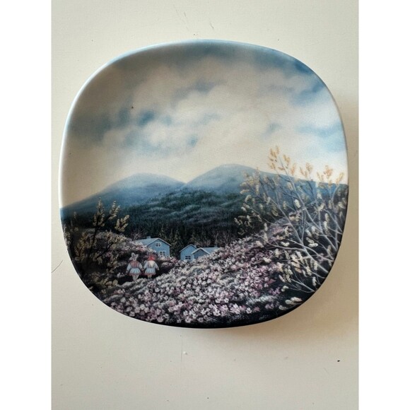 Spring in Lapland Designer Collector Plate Anita Dankaven-Siemers Arabia Finland - Picture 1 of 3